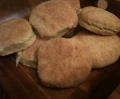Buttermilk Biscuits (Buttermilchbrötchen)