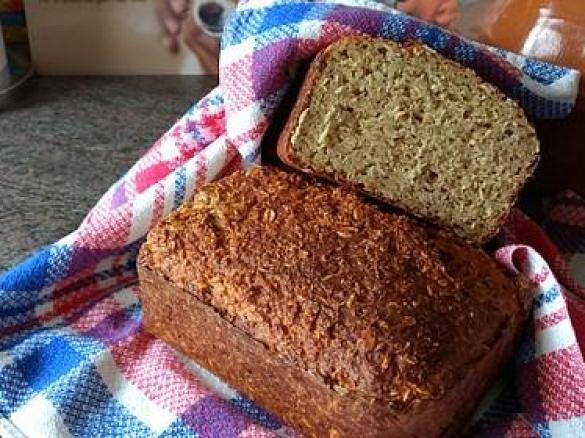 Haferflockenbrot (ohne Mehl)