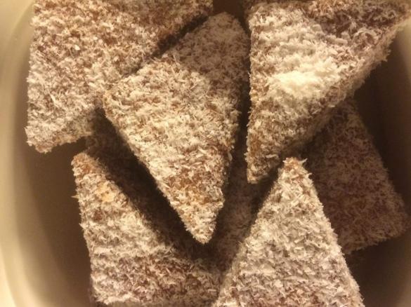 Wawuschel, Rührteig mit  Schokomilch und Kokosraspeln 