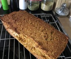 Haferflocken-Möhren-Brot (ohne Mehl)