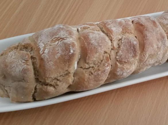 Knuspriges Roggenbaguette