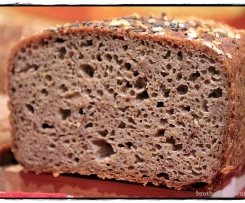 Glutenfreies Bauernbrot mit Traubenkernmehl