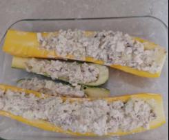 Gefüllte Zucchini mit Frischkäse und Champignons