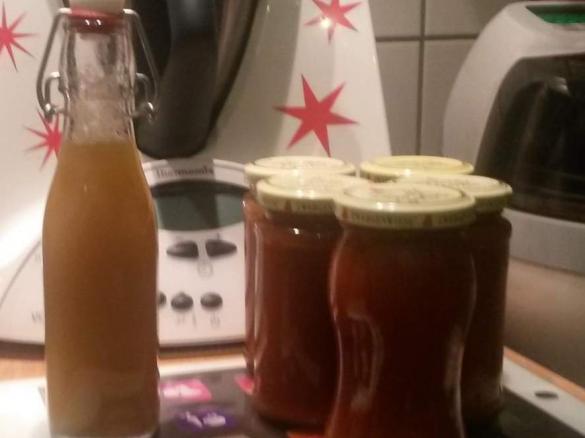 Rhabarber-Sirup & Rhabarber- Erdbeere - Hugo – Marmelade 2 auf einen Streich