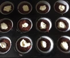 Schoko-Frischkäse-Muffins, liebevoll Füllungsmuffins genannt