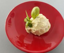 Knoblauchbutter mit Basilikum