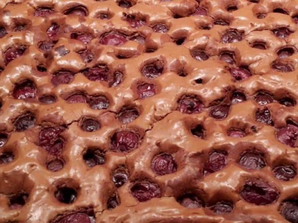 Schoko-Kirsch-Brownies, Variation von Double Choc Brownies