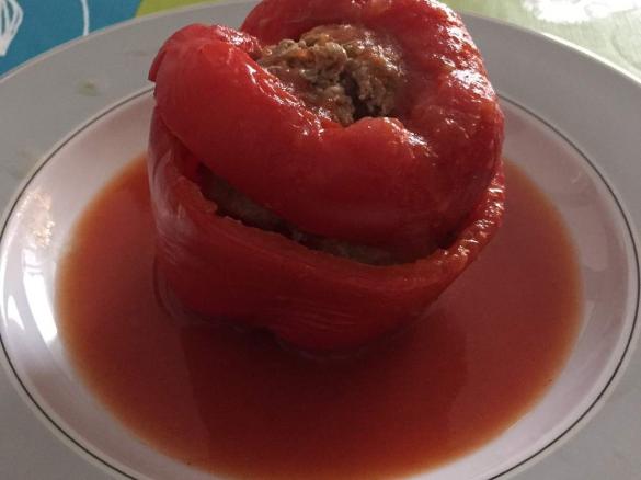 Gefüllte Paprikaschote mit Tomatensoße ***hCG Diät konform***