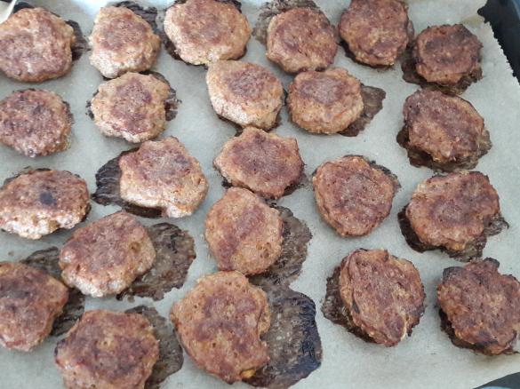 Schnelle Frikadellen aus dem Backofen