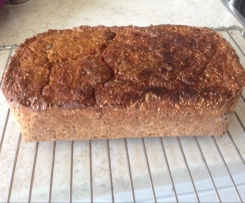 Dinkelbrot mit Körnern Doppelback