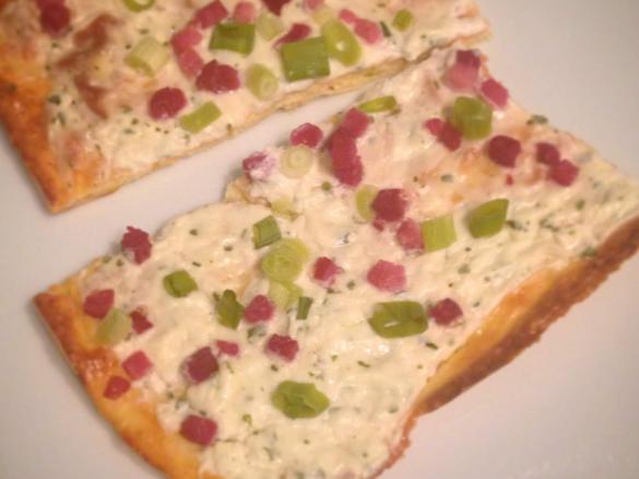 Low carb Flammkuchen