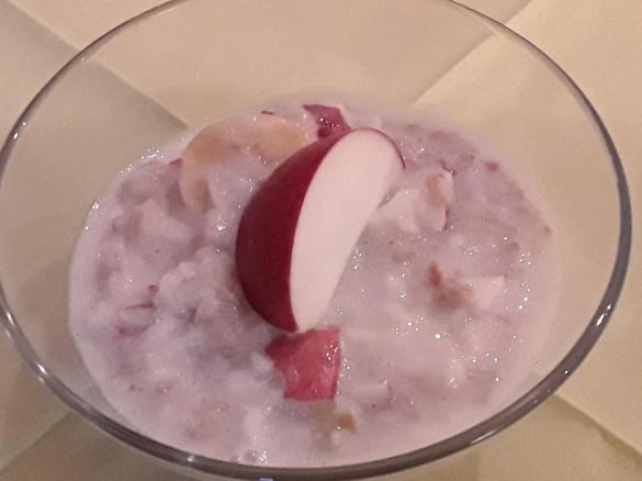 Porridge mit Banane und Apfel