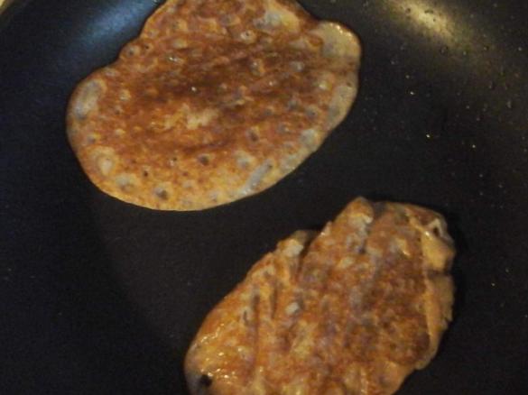 kleine Buchweizen Pfannkuchen  Buchweizenpfannkuchen vegan