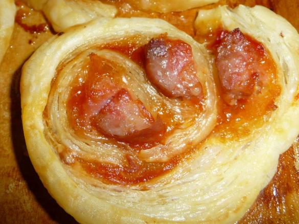 Herzhafte Blätterteigschnecke