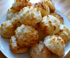 Variation von Kokosmakronen mit Quark