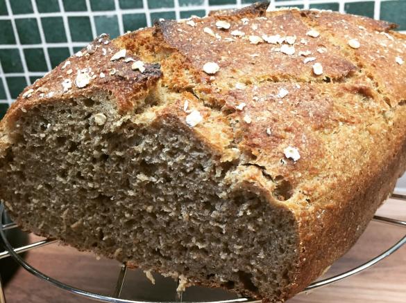 Starker Leo Haferflockenbrot