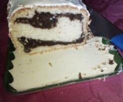 Gefüllter Nußkuchen