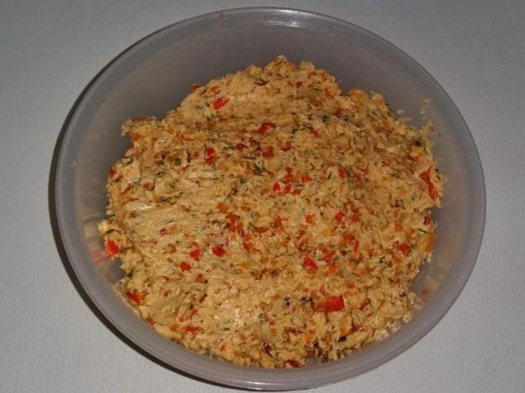 Kräuterbutter mit Paprika