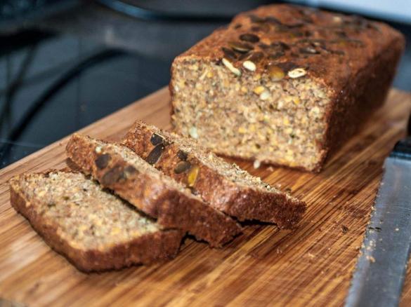 Low Carb Kürbiskernbrot