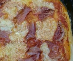 Pizza - knusprig, dünn und saftig