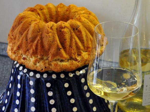 Schinken-Käse-Gugelhupf