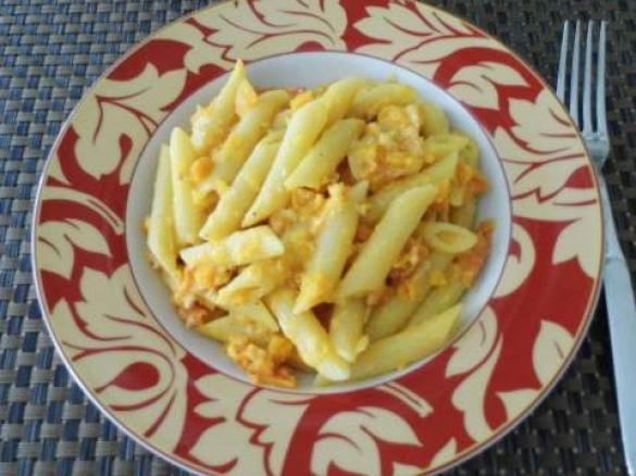 Rigatoni mit Rübli-Mandelsoße