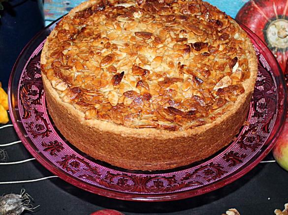 "7-auf-einen-Streich" Geschichteter Apfel-Walnuss-Kuchen