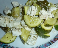 Zucchini mit Schafskäse und Tomatenreis