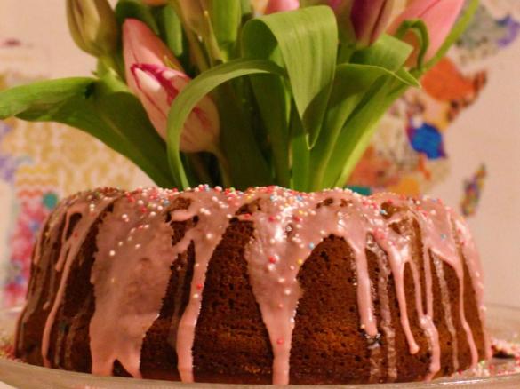 Beschwipste Blaubeere Gugelhupf