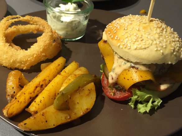 Frischkäsecreme  (Sour Cream)für Kartoffelspalten Wedges