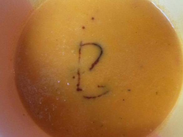 Tomatensuppe aus frischen Tomaten