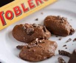 Super feines Tobleronemousse