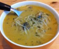 Asiatische Curry-Champignon-Suppe