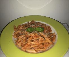 Pasta mit Tomatensoße (all-in-one)
