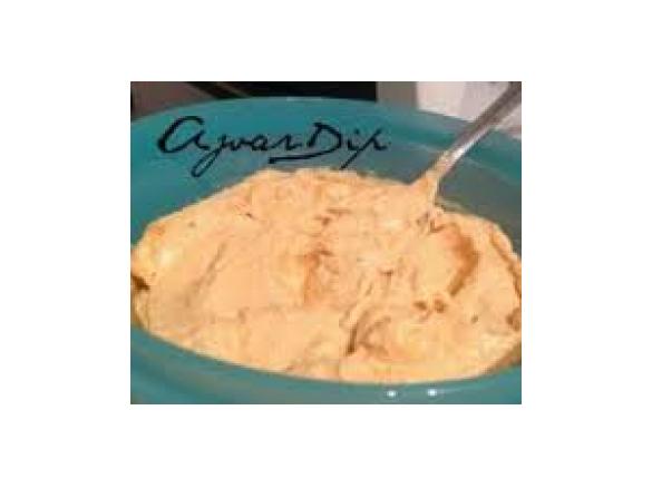 Variation von Ajvar-Dip