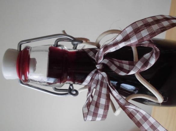 Hollunderbeeren Likör