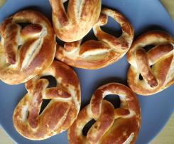 Glutenfreie Laugenbrezeln