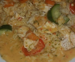 Huhngeschnetzeltes mit Gemüse und Paprikasoße