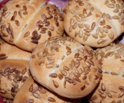 Dinkelsemmel mit Körner