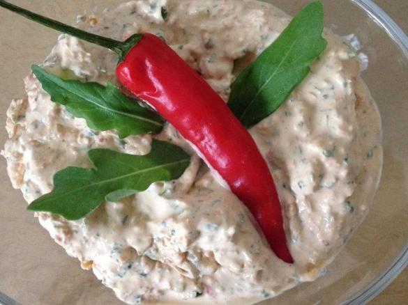 Rucola-Paprika-Frischkäse-Creme