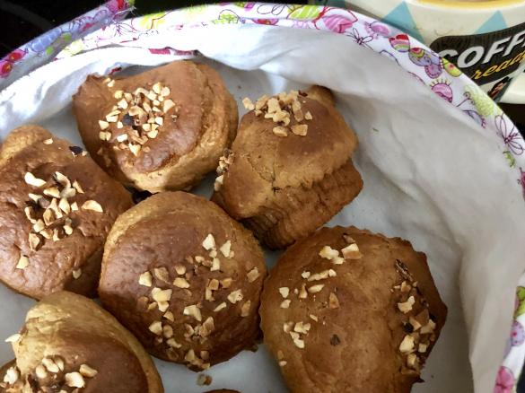 Frühstücks-Muffins mit Haferflocken und Banane