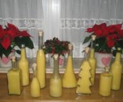 Variation von Eierlikör mit ganzen Eiern