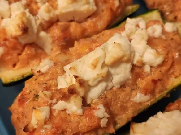 Gefüllte Zucchini (vegetarisch)