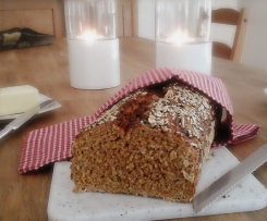 Vollkornbrot, saftig & lecker