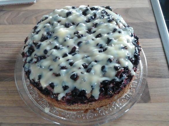 Beeren Mohn Mandel Kuchen