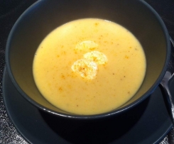 Bananen-Curry-Cremesuppe