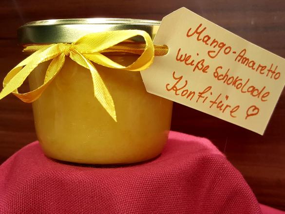 Mango Amaretto Konfitüre mit weißer Schokolade