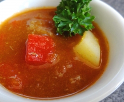 kräftige Gulaschsuppe