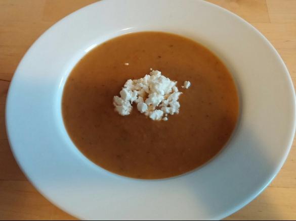 Auberginensuppe mit Paprika - LOW CARB -