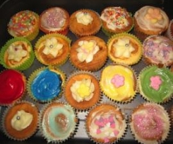Vanille cupcakes mit Frosting